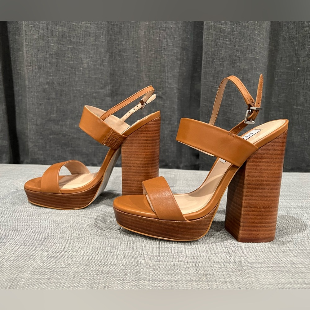 Brown Steve Madden heels